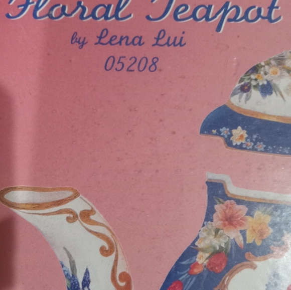 New Floral Teapot and Teacups 1000 Piece Puzzle - Picture 5 of 6